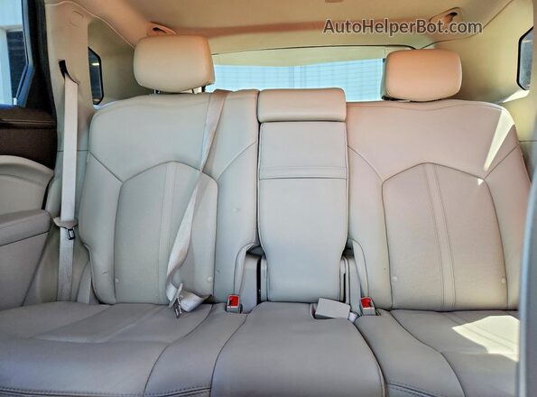 3GYFNBE33GS533502 2016 CADILLAC SRX Red Vista de los asientos traseros