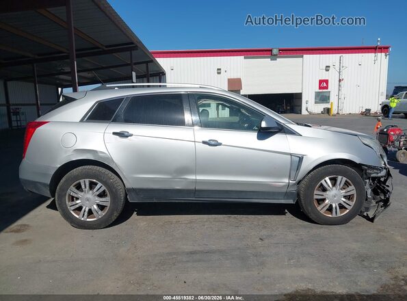 3GYFNBE35GS533890 2016 CADILLAC SRX Silver Vista interior trasera