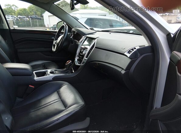 3GYFNEE32GS523836 2016 CADILLAC SRX Silver Front interior view