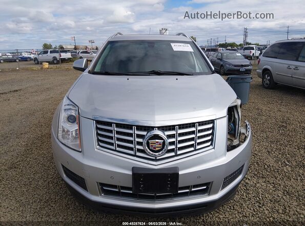 3GYFNEE37GS533214 2016 CADILLAC SRX Silver Rear interior view