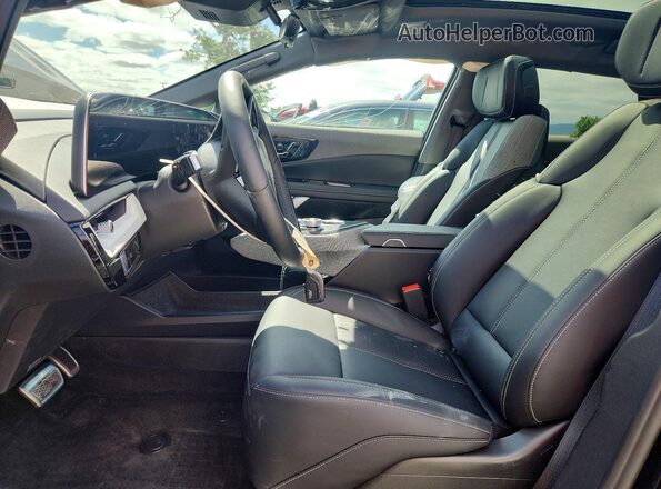 3GYK3EM45TS137677 2026 CADILLAC OPTIQ Black წინა სალონის ხედი