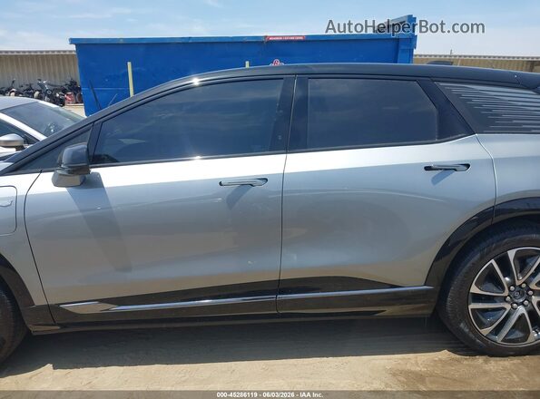 3GYK3EM50TS138177 2026 CADILLAC OPTIQ Gray სალონის 360-გრადუსიანი ხედი