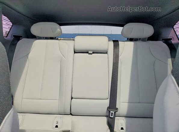 3GYK3EMR8SS263123 2025 CADILLAC OPTIQ Black Rear seats view