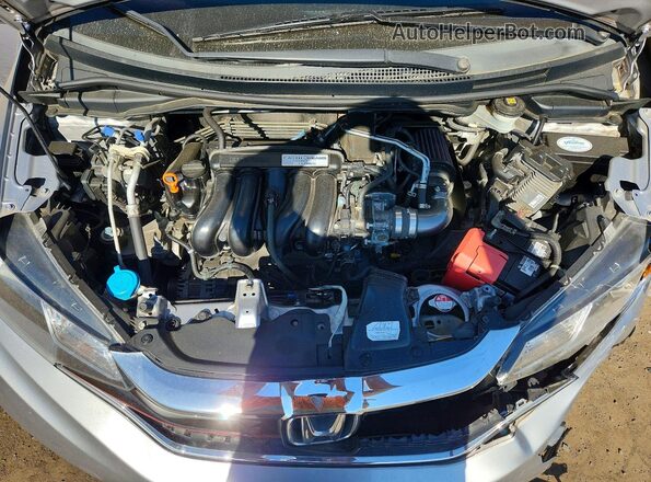 3HGGK5G47JM733841 2018 HONDA FIT Silver Widok wnętrza z tyłu