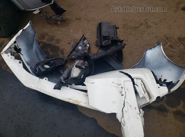 3HGGK5H09JM717863 2018 HONDA FIT White Widok komory silnika