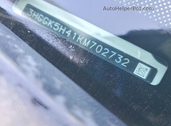 3HGGK5H41KM702732 2019 HONDA FIT White Вид підкапотного простору