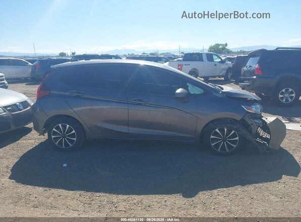 3HGGK5H47KM733581 2019 HONDA FIT Gray Widok wnętrza z tyłu