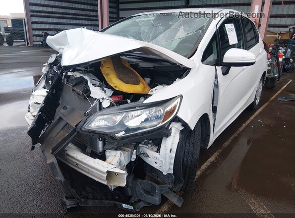 3HGGK5H49KM700193 2019 HONDA FIT Белый Вид спереди