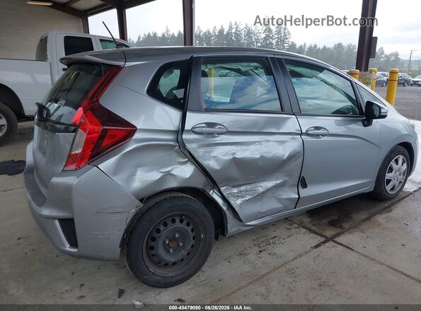 3HGGK5H58HM713843 2017 HONDA FIT Silver Դիմացի տեսք