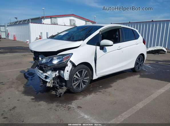 3HGGK5H80KM744702 2019 HONDA FIT Белый Передняя левая четверть