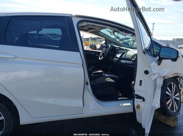 3HGGK5H80KM744702 2019 HONDA FIT Белый Вид салона спереди