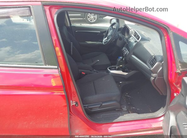 3HGGK5H81JM717314 2018 HONDA FIT Красный Вид салона спереди