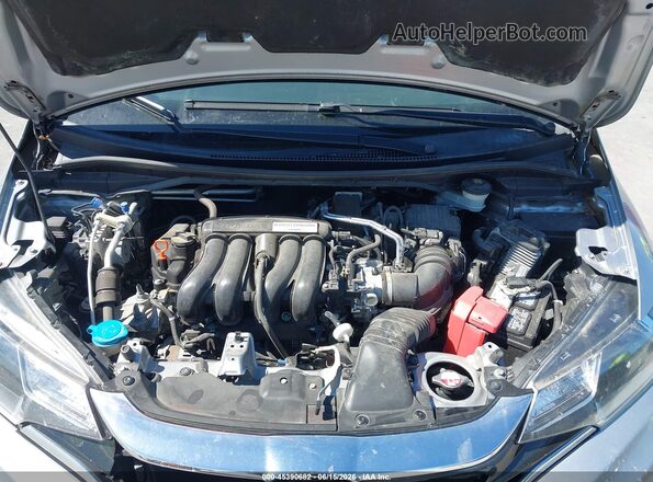 3HGGK5H82JM720058 2018 HONDA FIT Silver უკანა ხედი