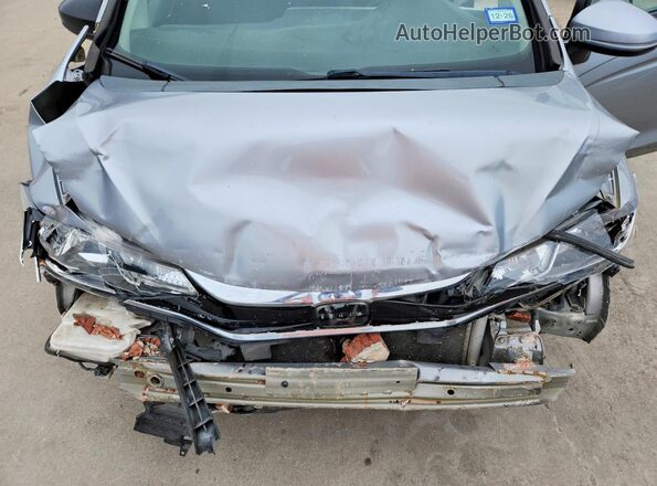 3HGGK5H83JM711207 2018 HONDA FIT Silver Вид задньої частини салону