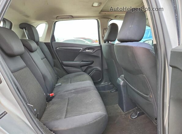 3HGGK5H83JM711207 2018 HONDA FIT Silver Вид задніх сидінь