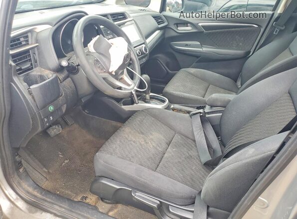 3HGGK5H83JM711207 2018 HONDA FIT Silver Вид салону спереду