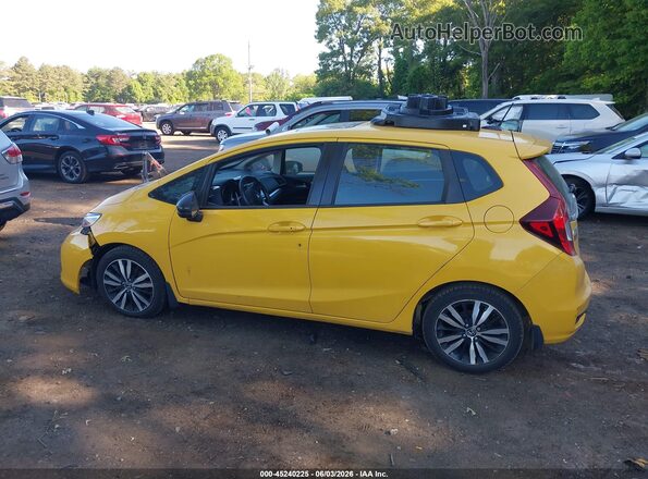3HGGK5H84JM724709 2018 HONDA FIT Yellow 360 interior view