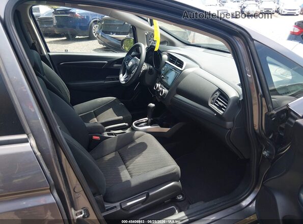 3HGGK5H85JM727697 2018 HONDA FIT Gray Front interior view
