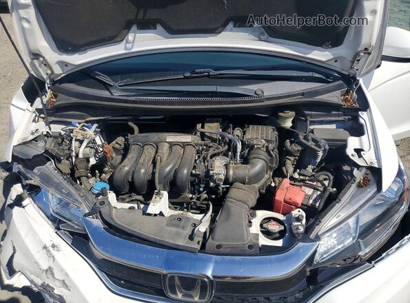 3HGGK5H87JM707614 2018 HONDA FIT White Rear interior view