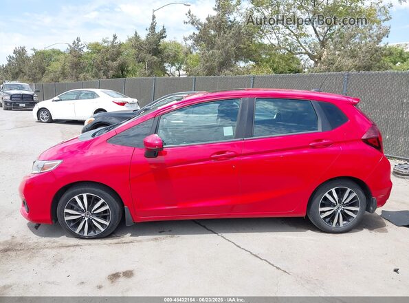 3HGGK5H8XJM717375 2018 HONDA FIT Red Սալոնի 360 աստիճան տեսք