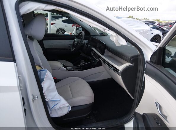 3KMJA3DEXSE011541 2025 HYUNDAI TUCSON White Սալոնի դիմացի տեսք