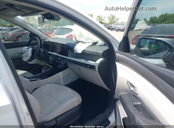 3KMJBCDEXSE006837 2025 HYUNDAI TUCSON White Սալոնի դիմացի տեսք