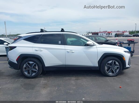 3KMJC3DE6SE014897 2025 HYUNDAI TUCSON White Вид задньої частини салону