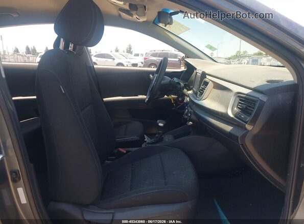 3KPA24AB4KE180292 2019 KIA RIO Gray Вид салону спереду