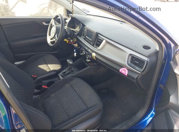 3KPA24AB6JE048696 2018 KIA RIO Blue წინა სალონის ხედი