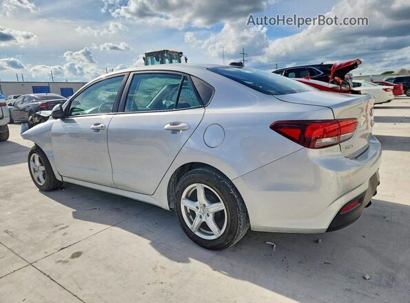 3KPA24AB9JE085547 2018 KIA RIO Silver Tył lewy