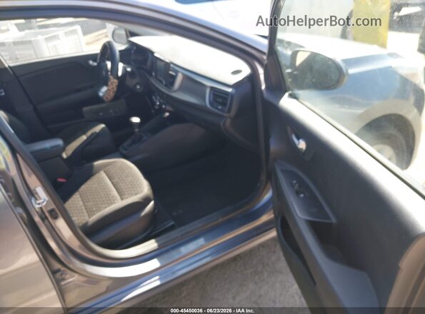 3KPA24AB9KE159504 2019 KIA RIO Blue Սալոնի դիմացի տեսք