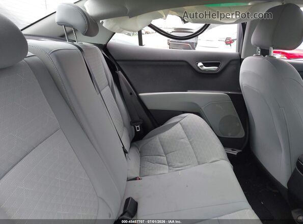 3KPA24AD0PE575904 2023 KIA RIO Silver Vista de la etiqueta del VIN