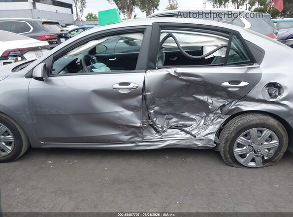 3KPA24AD0PE575904 2023 KIA RIO Silver Vista interior de 360 grados