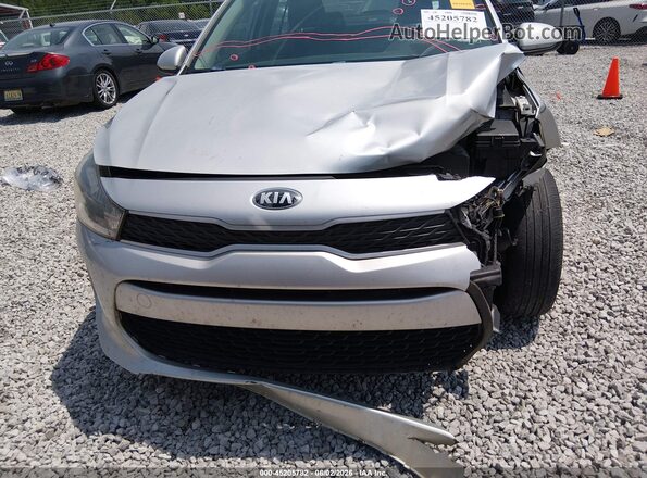 3KPA24AD1LE327039 2020 KIA RIO Серебряный Вид спереди