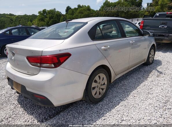3KPA24AD1LE327039 2020 KIA RIO Серебряный Задняя правая четверть