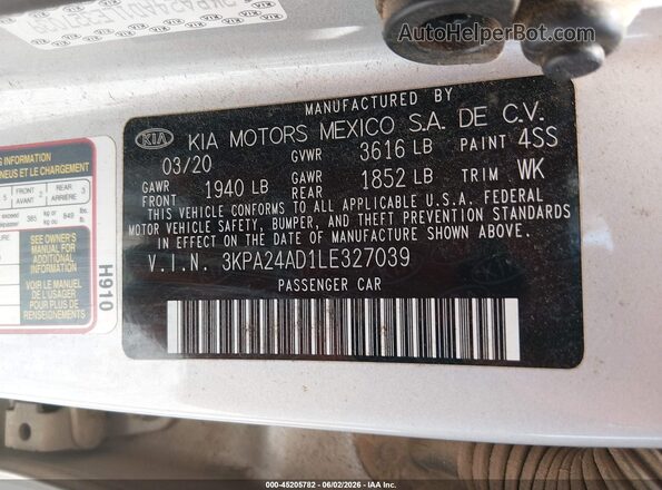 3KPA24AD1LE327039 2020 KIA RIO Серебряный Вид подкапотного пространства