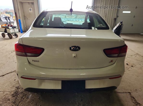 3KPA24AD1ME366053 2021 KIA RIO White Вид ззаду