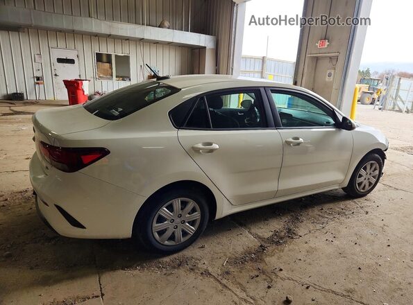 3KPA24AD1ME366053 2021 KIA RIO White Задня права чверть