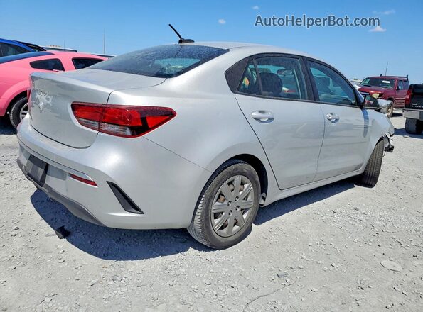 3KPA24AD1NE484556 2022 KIA RIO Silver Tył prawy