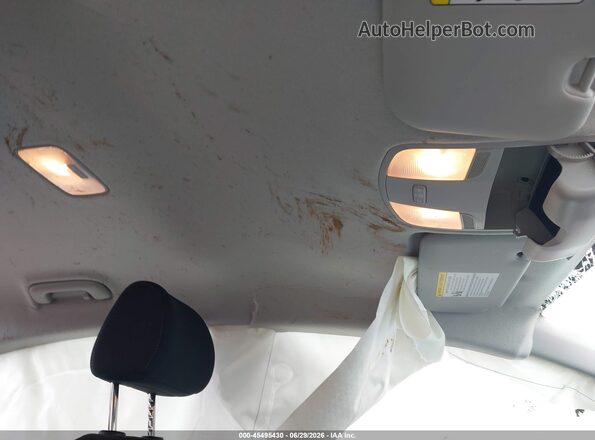 3KPA24AD1PE528901 2023 KIA RIO White Dashboard view