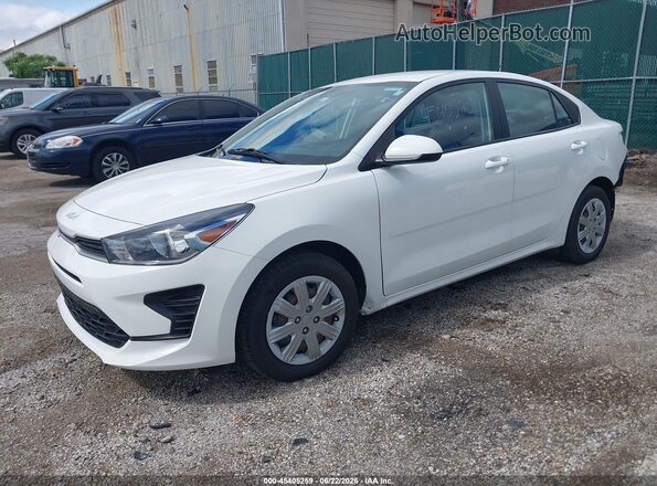 3KPA24AD1PE577242 2023 KIA RIO White წინა მარცხენა ხედი სამი მეოთხედიდან