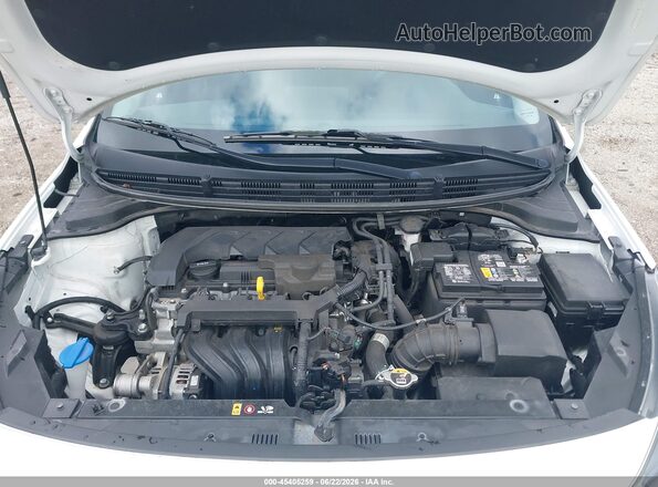 3KPA24AD1PE577242 2023 KIA RIO White უკანა ხედი