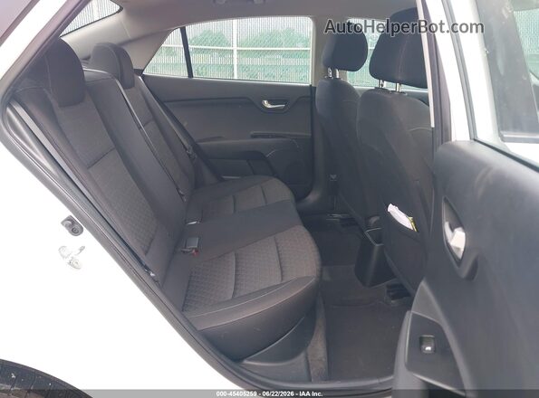 3KPA24AD1PE577242 2023 KIA RIO White VIN კოდის სტიკერის ხედი