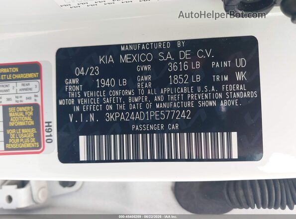 3KPA24AD1PE577242 2023 KIA RIO White ძრავის განყოფილების ხედი