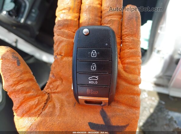 3KPA24AD2LE349552 2020 KIA RIO Белый Вид панели приборов
