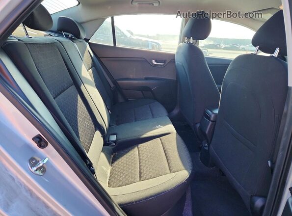 3KPA24AD2ME429967 2021 KIA RIO Silver Rear seats view