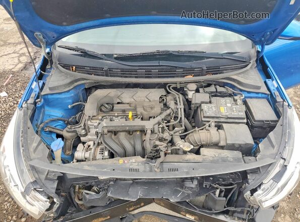 3KPA24AD2NE458483 2022 KIA RIO Blue Rear interior view