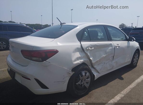 3KPA24AD2NE482167 2022 KIA RIO White Front view