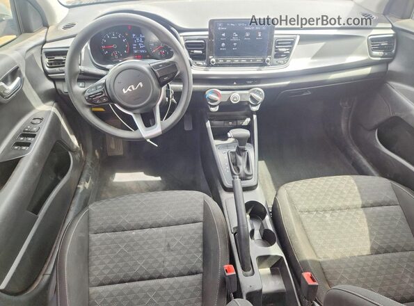 3KPA24AD2PE530768 2023 KIA RIO Silver Առջևի վահանակի տեսք