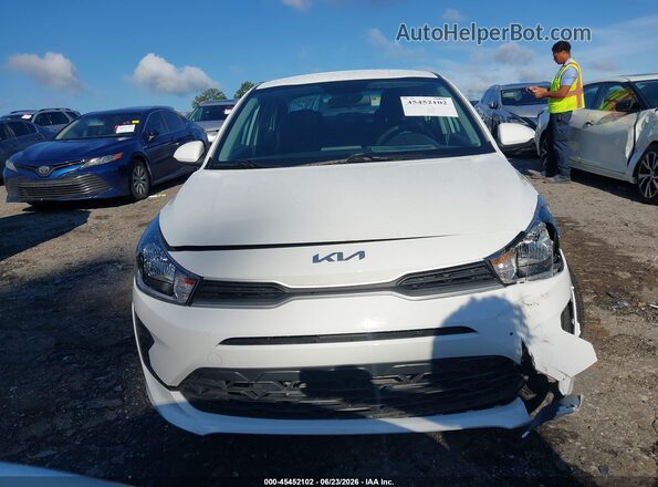 3KPA24AD2PE618008 2023 KIA RIO White Widok zestawu wskaźników